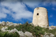 Ein alter Wachturm beim Cap Formentor
